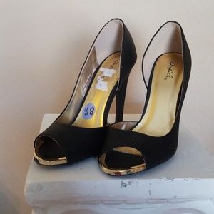 Qupid Black Heels W/ Gold Toe Trimming